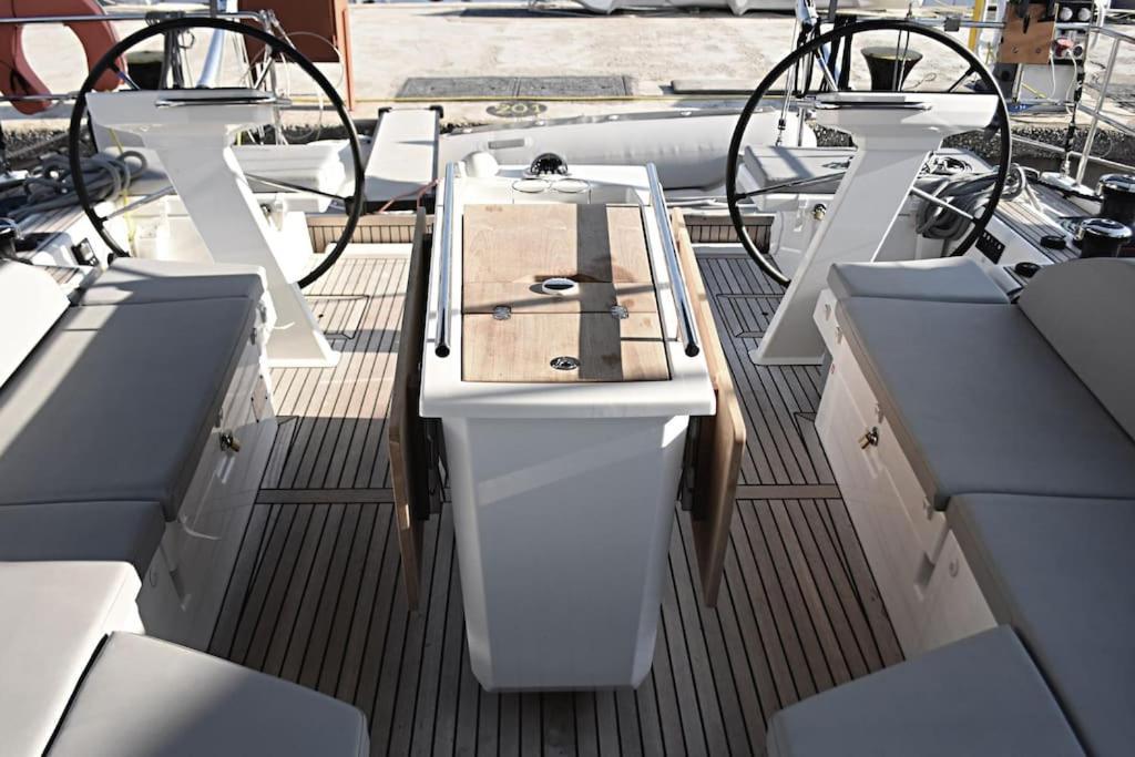 Yacht Psari Hotell Thessaloníki Exteriör bild